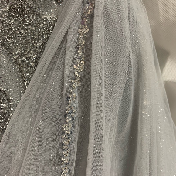 PORTIA & SCARLETT FORMAL EVENING GOWN - Picture 4 of 12